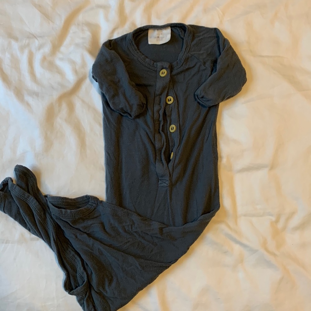 Kate quinn sleep gown